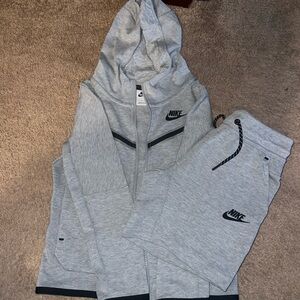 Nike tech track short set